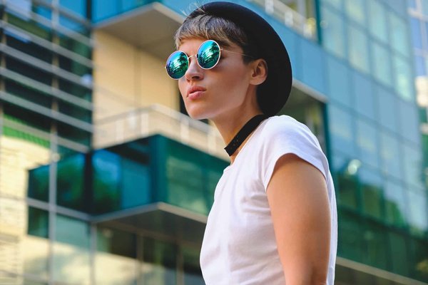 Quelles sont les tendances en matière de lunettes de soleil pour femme ?