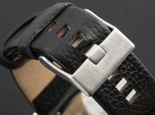 Comment remplacer le bracelet de montre cassé ?