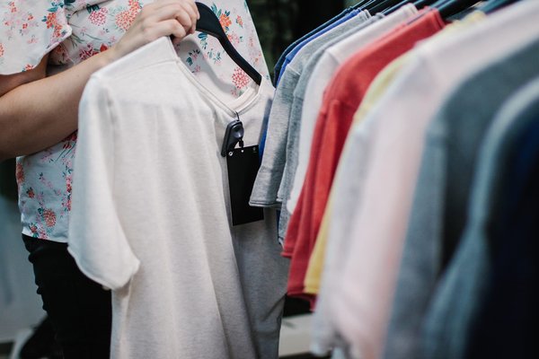 Comment bien choisir son tees-shirt ?